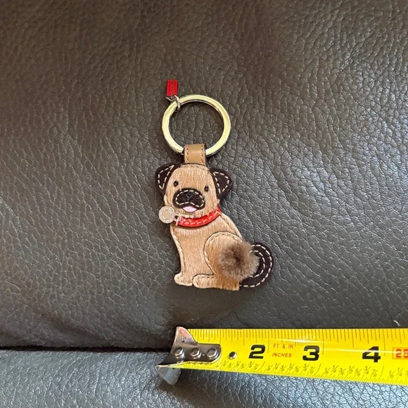 Coach brown dog with red collar and charm key fob - Picture 6 of 6